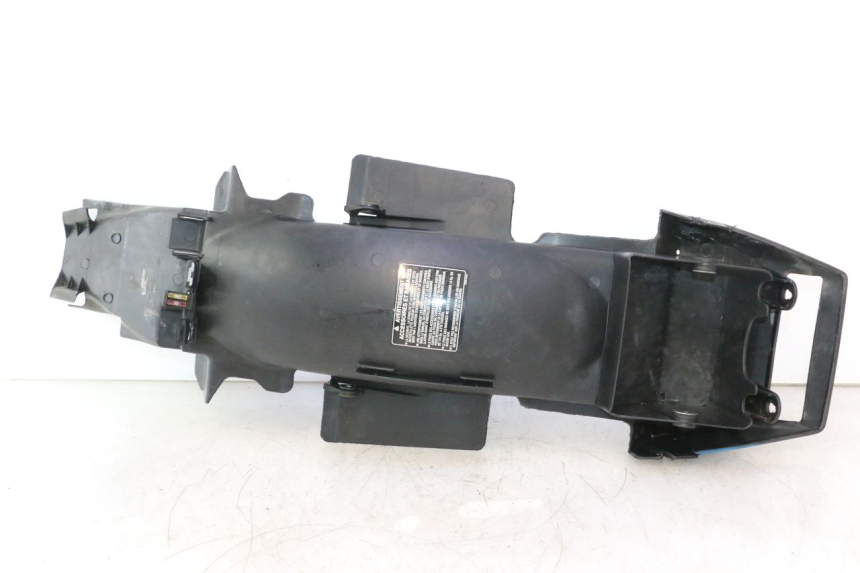 photo de PASSAGEM DA RODA TRASEIRA HONDA CB TWO FIFTY 250 (1991 - 2002) - Detalhe da peça