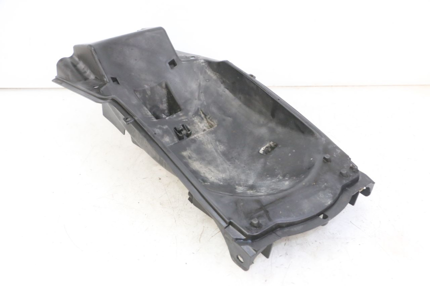 photo de PASSAGEM DA RODA TRASEIRA HONDA CBF 500 (2004 - 2007) - Pontos de fixação
