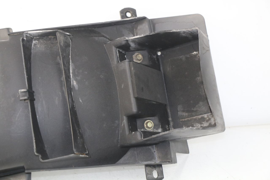 photo de PASSAGEM DA RODA TRASEIRA HYOSUNG COMET GTR 125 (2007 - 2014) - Pontos de fixação