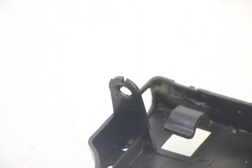 photo de PASSAGEM DA RODA TRASEIRA SYM CROX 4T 50 (2016 - 2023) - Pontos de fixação