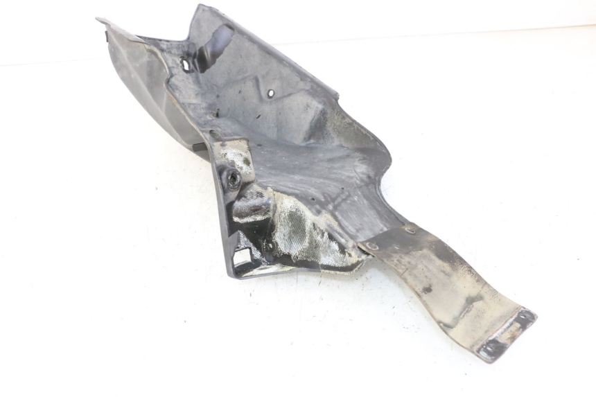 photo de PASSAGEM DA RODA TRASEIRA APRILIA ETX 125 (1998 - 2002) - Detalhe da peça