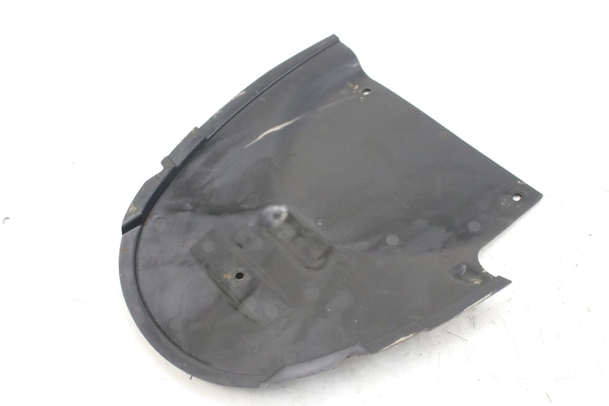photo de PASSAGEM DA RODA TRASEIRA PIAGGIO FLY 4T 50 (2013 - 2017) - Detalhe da peça