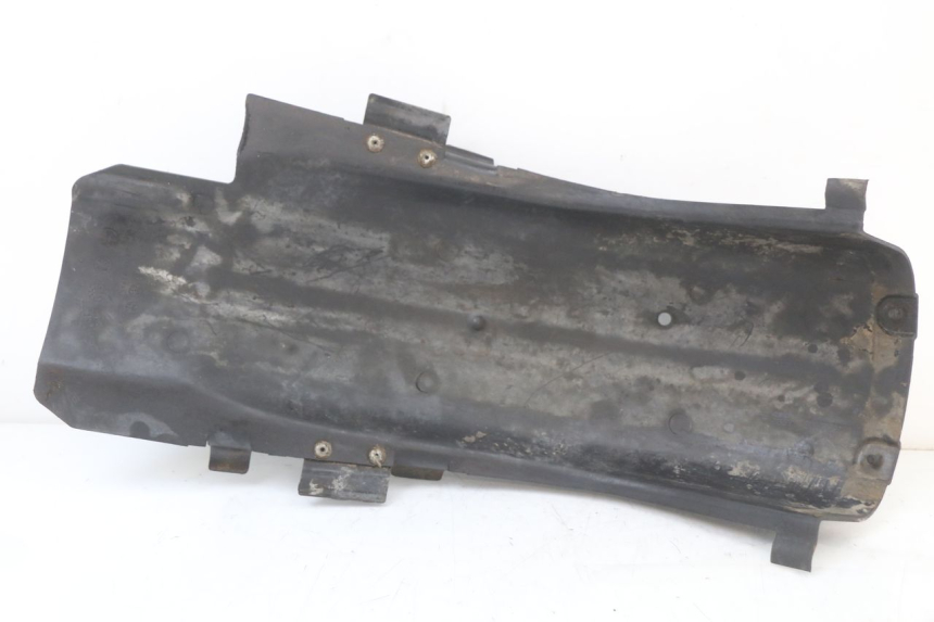 photo de PASSAGEM DA RODA TRASEIRA SUZUKI GN 125 (1997 - 2000) - Ampliação técnica