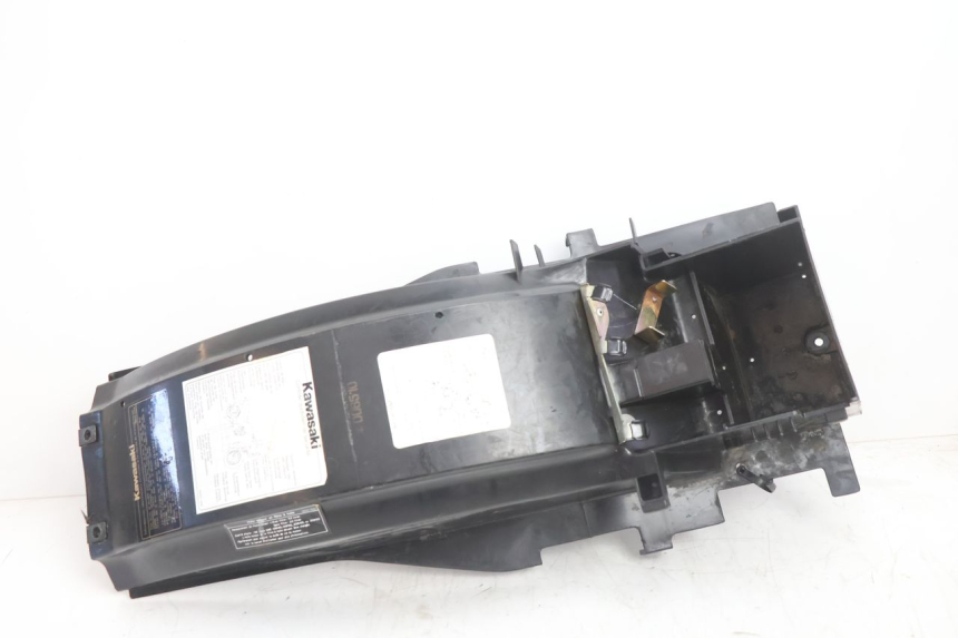photo de PASSAGEM DA RODA TRASEIRA KAWASAKI GPX F ZX750F 750 (1986 - 1990) - Detalhe da peça