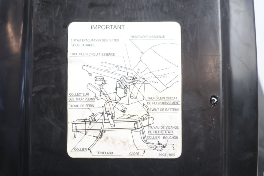 photo de PASSAGEM DA RODA TRASEIRA KAWASAKI GPX F ZX750F 750 (1986 - 1990) - Pontos de fixação