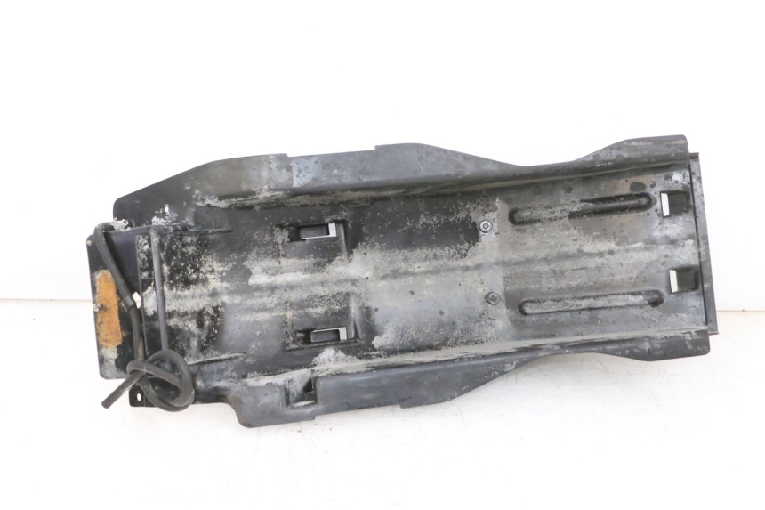 photo de PASSAGEM DA RODA TRASEIRA KAWASAKI GPX R WARBIRD 600 (1988 - 1993) - Detalhe da peça