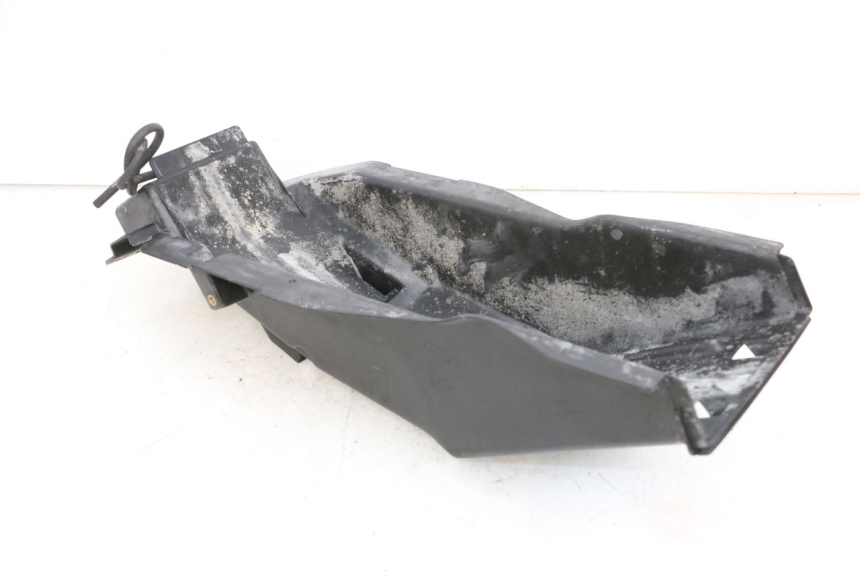 photo de PASSAGEM DA RODA TRASEIRA KAWASAKI GPX R WARBIRD 600 (1988 - 1993) - Outro ângulo de visão