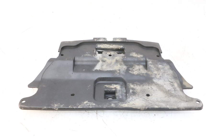photo de PASSAGEM DA RODA TRASEIRA KYMCO GRAND DINK 125 (2008 - 2014) - Outro ângulo de visão