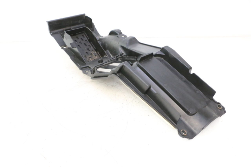 photo de PASSAGEM DA RODA TRASEIRA SUZUKI GSR 600 (2005 - 2012) - Vista geral