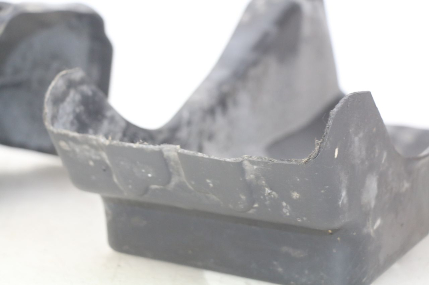 photo de PASSAGEM DA RODA TRASEIRA SUZUKI GSX-F GSX  F 1100 (1988 - 1994) - Detalhe da peça