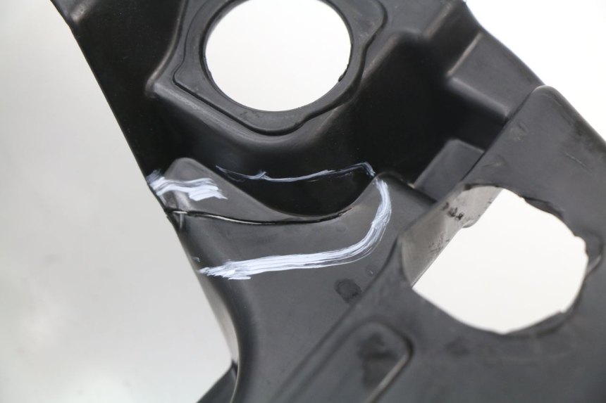photo de PASSAGEM DA RODA TRASEIRA SUZUKI GSX-R GSXR 600 (2008 - 2010) - Pontos de fixação