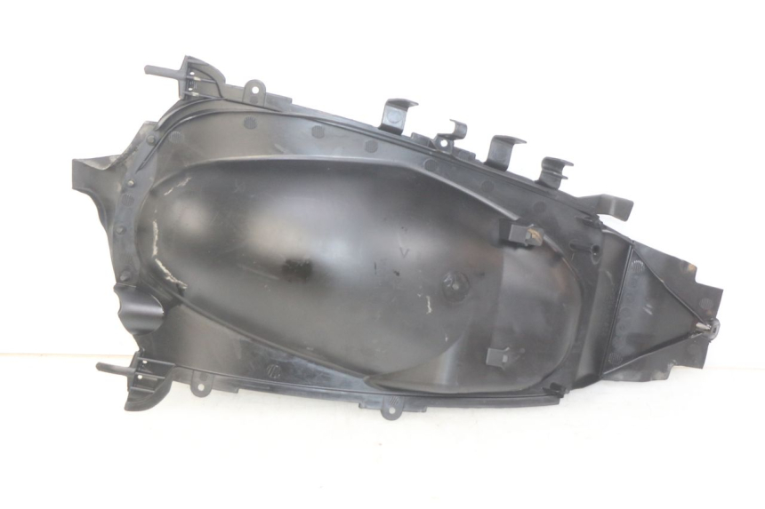 photo de PASSAGEM DA RODA TRASEIRA YAMAHA HW XENTER 125 (2011 - 2017) - Outro ângulo de visão