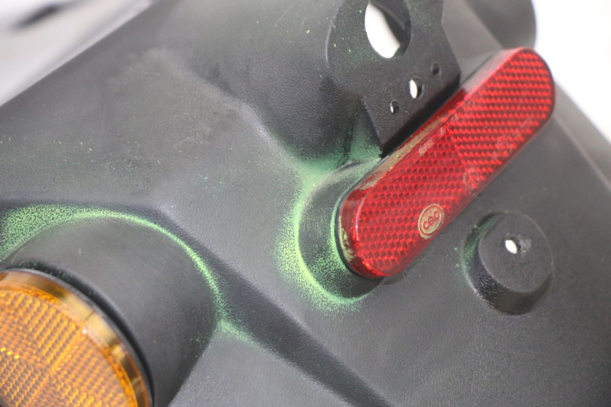 photo de PASSAGEM DA RODA TRASEIRA PEUGEOT KISBEE 4T 50 (2018 - 2022) - Zoom do estado de desgaste