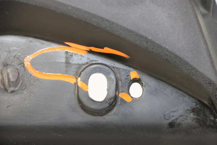 photo de PASSAGEM DA RODA TRASEIRA PEUGEOT KISBEE 4T 50 (2018 - 2022) - Zoom do estado de desgaste
