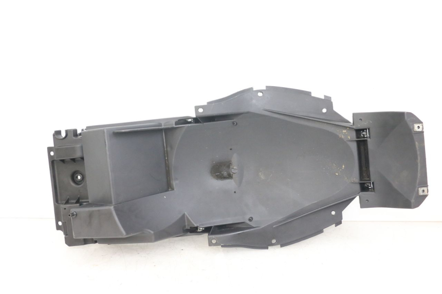 photo de PASSAGEM DA RODA TRASEIRA MOTO GUZZI NORGE 8V GT 1200 (2011 - 2016) - Detalhe da peça