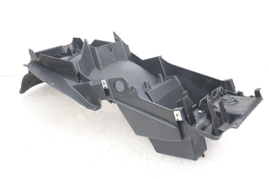 photo de PASSAGEM DA RODA TRASEIRA MOTO GUZZI NORGE 8V GT 1200 (2011 - 2016) - Ampliação técnica