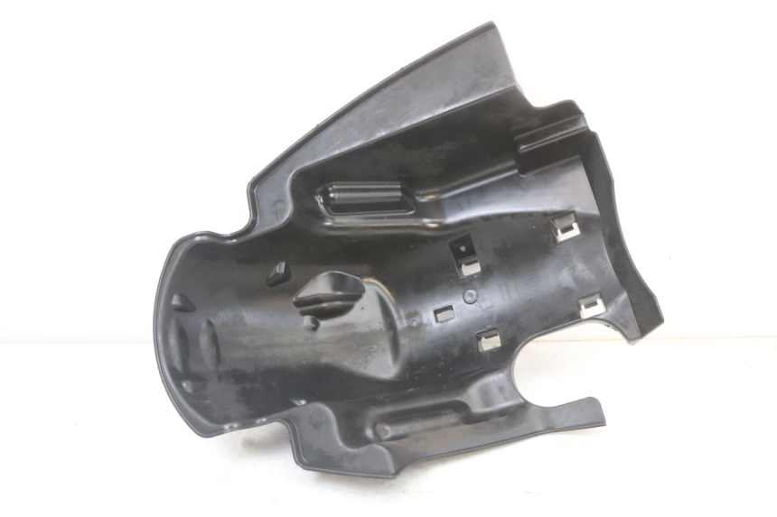 photo de PASSAGEM DA RODA TRASEIRA PEUGEOT DJANGO 125 (2014 - 2017) - Pontos de fixação