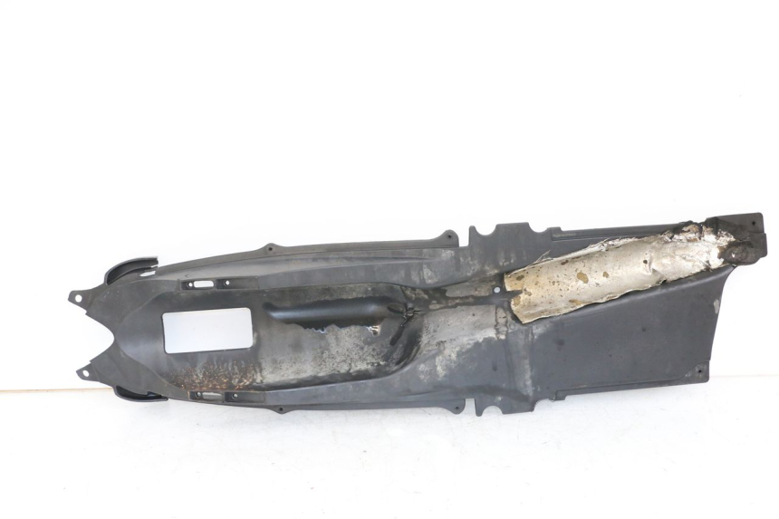 photo de PASSAGEM DA RODA TRASEIRA APRILIA RS 50 (2006 - 2010) - Detalhe da peça