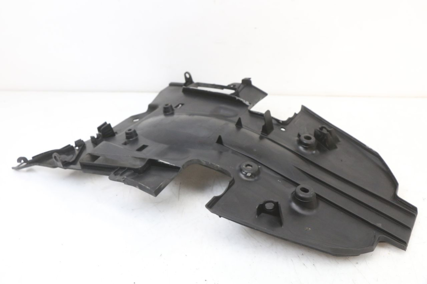 photo de PASSAGEM DA RODA TRASEIRA HONDA SH ABS 125 (2012 - 2017) - Detalhe da peça