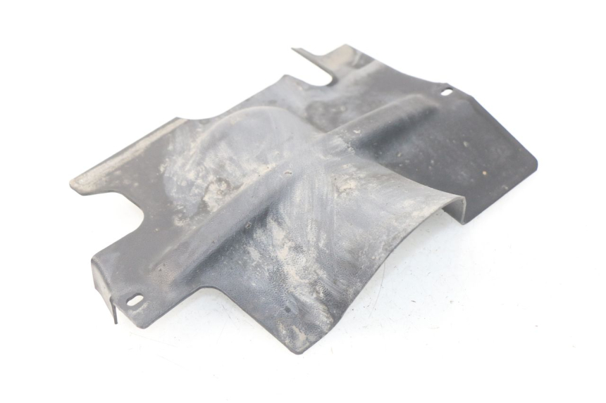 photo de PASSAGEM DA RODA TRASEIRA TRIUMPH SPRINT ST ABS 1050 (2005 - 2007) - Detalhe da peça