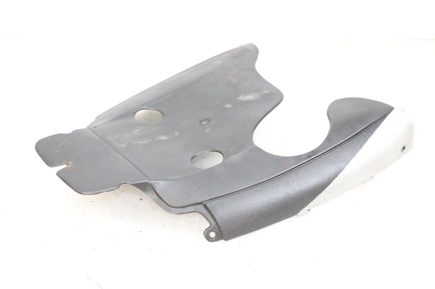 photo de PASSAGEM DA RODA TRASEIRA APRILIA SR CARB LC 2T 50 (2004 - 2012) - Outro ângulo de visão