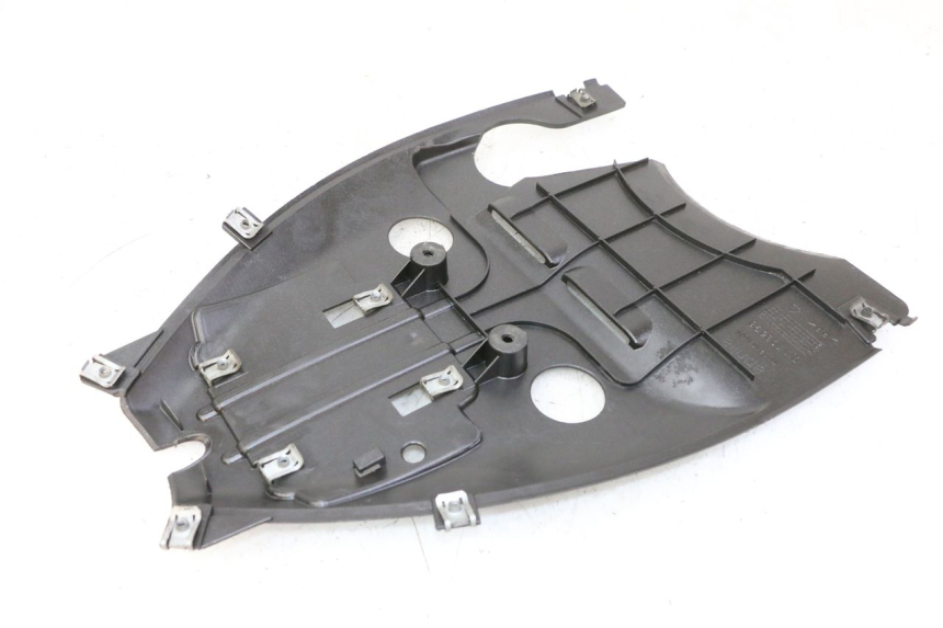 photo de PASSAGEM DA RODA TRASEIRA APRILIA SR R 2T LC 50 (2018 - 2021) - Detalhe da peça