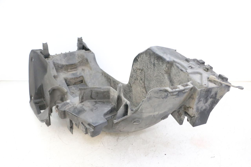 photo de PASSAGEM DA RODA TRASEIRA HONDA ST PAN EUROPEAN 1300 (2002 - 2013) - Detalhe da peça