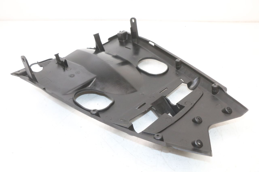 photo de PASSAGEM DA RODA TRASEIRA KYMCO SUPER 8 4T 50 (2021 - 2024) - Pontos de fixação