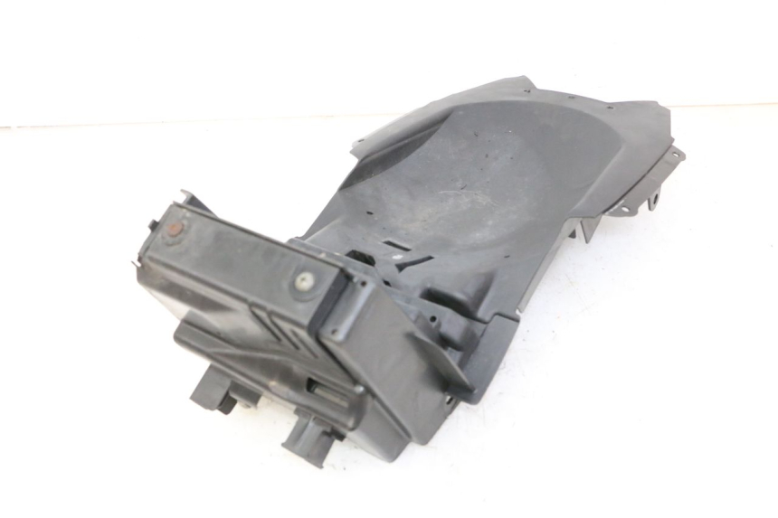photo de PASSAGEM DA RODA TRASEIRA SUZUKI SV S 650 (2003 - 2009) - Pontos de fixação