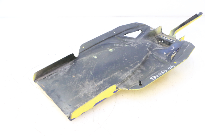 photo de PASSAGEM DA RODA TRASEIRA SUZUKI SV S 650 (2003 - 2009) - Pontos de fixação