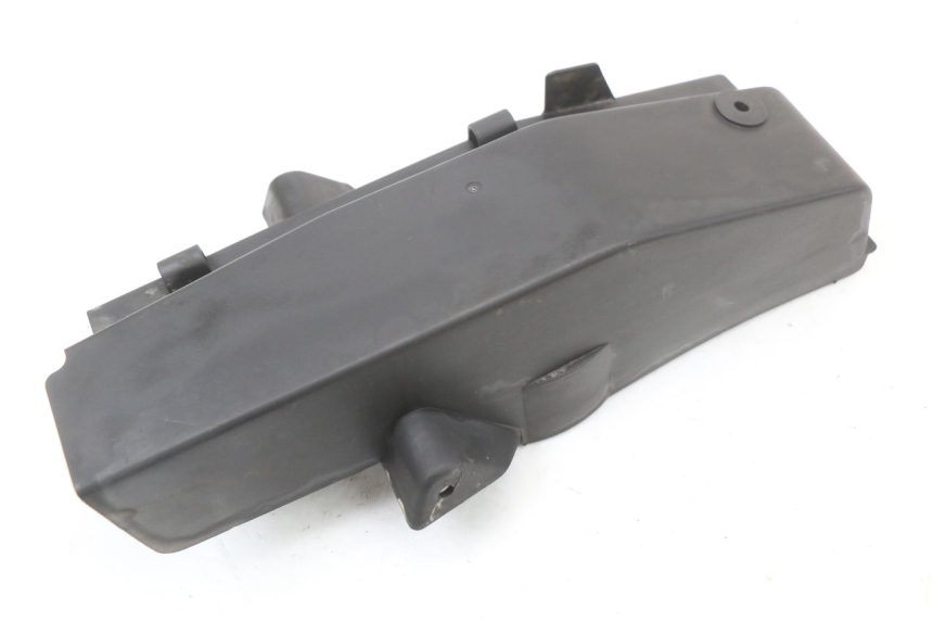photo de PASSAGEM DA RODA TRASEIRA SUZUKI UH BURGMAN 125 (2002 - 2006) - Detalhe da peça