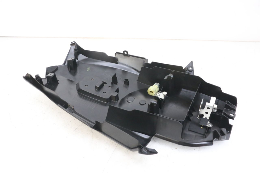 photo de PASSAGEM DA RODA TRASEIRA KAWASAKI VERSYS ABS 650 (2015 - 2018) - Outro ângulo de visão
