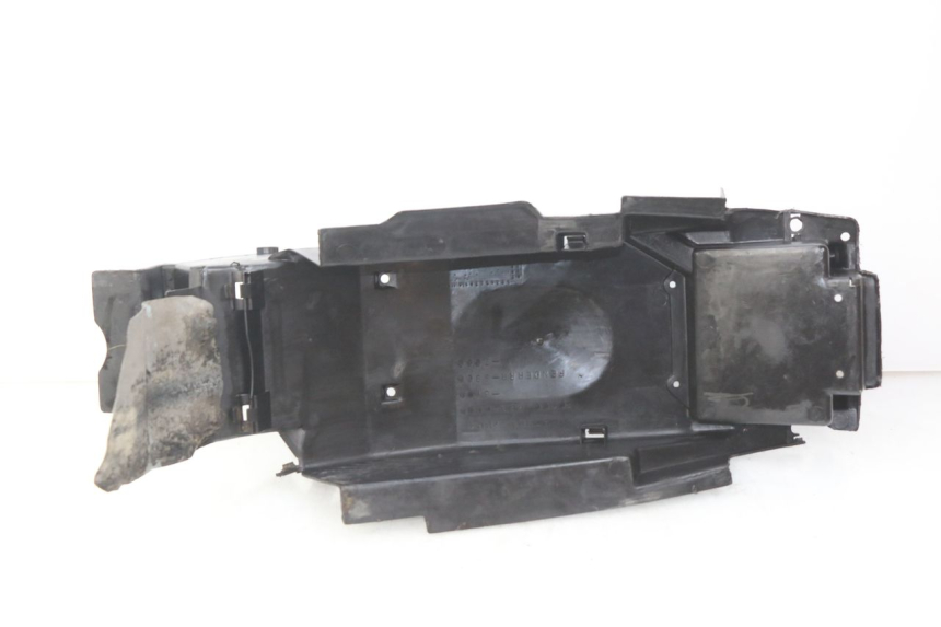 photo de PASSAGEM DA RODA TRASEIRA HONDA VFR FI RC46 800 (1998 - 2001) - Outro ângulo de visão