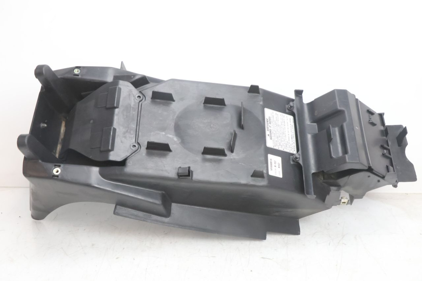 photo de PASSAGEM DA RODA TRASEIRA HONDA VFR FI RC46 800 (1998 - 2001) - Detalhe da peça