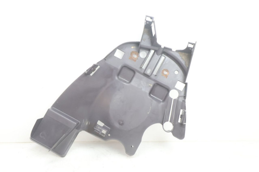 photo de PASSAGEM DA RODA TRASEIRA PEUGEOT VIVACITY 50 (1998 - 2003) - Detalhe da peça