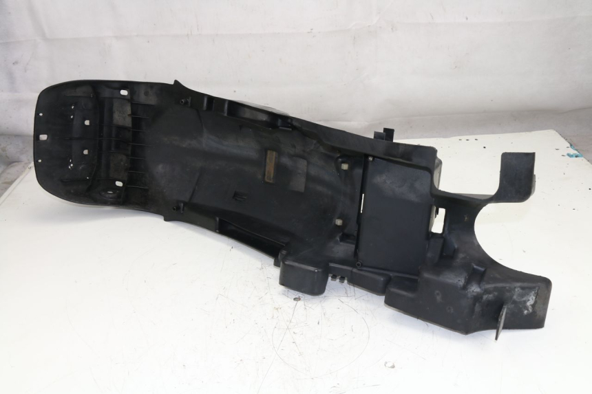 photo de PASSAGEM DA RODA TRASEIRA YAMAHA XJS DIVERSION 600 (1997 - 1999) - Pontos de fixação