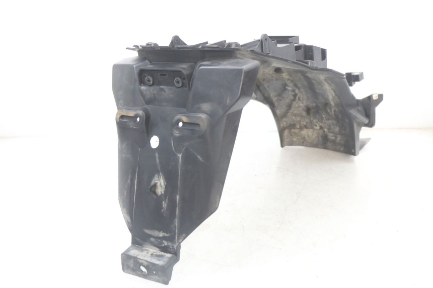 photo de PASSAGEM DA RODA TRASEIRA YAMAHA FJR ABS 1300 (2006 - 2012) - Outro ângulo de visão