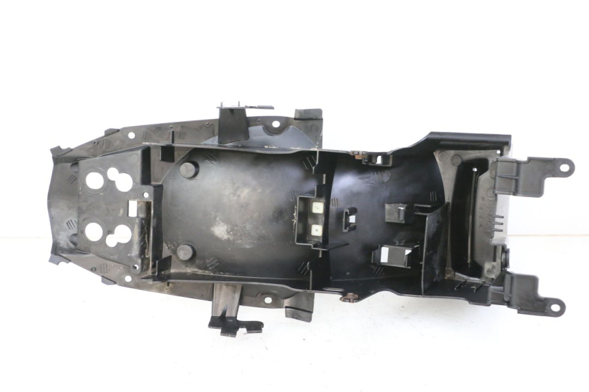 photo de PASSAGEM DA RODA TRASEIRA YAMAHA XJ6 600 (2008 - 2016) - Detalhe da peça
