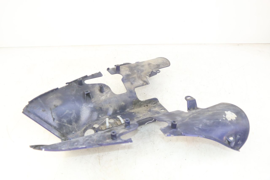 photo de PASSAGEM DA RODA TRASEIRA YAMAHA YZF R1 1000 (2007 - 2008) - Outro ângulo de visão