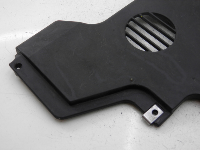 photo de PASSAGEM DA RODA DIANTEIRA PIAGGIO MP3 RL 125 (2006 - 2014) - Detalhe da peça