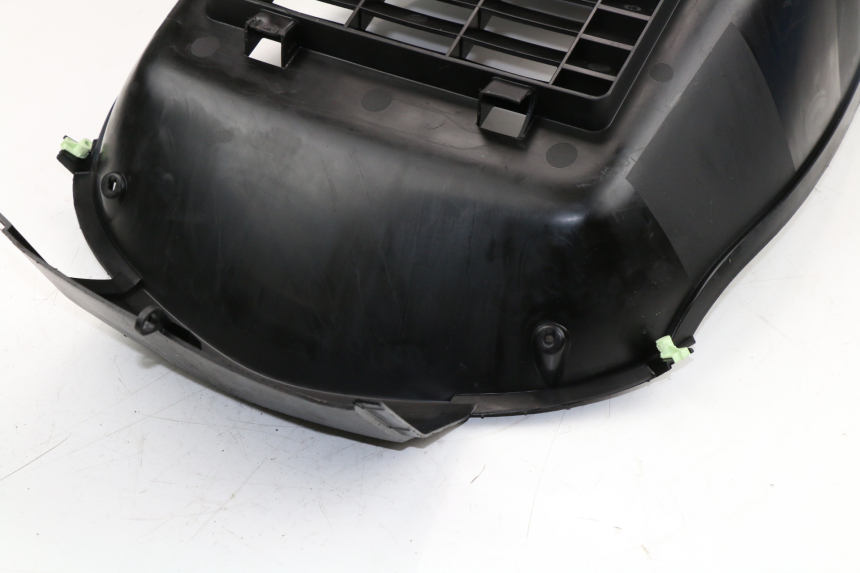 photo de PASSAGEM DA RODA DIANTEIRA PEUGEOT SATELIS COMPRESSOR K15 125 (2006 - 2009) - Pontos de fixação