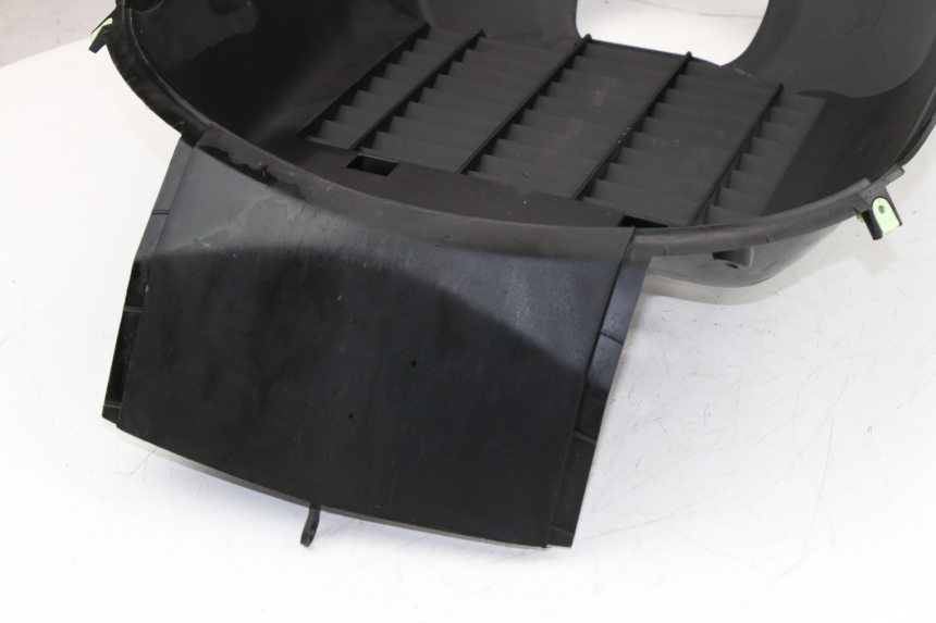 photo de PASSAGEM DA RODA DIANTEIRA PEUGEOT SATELIS COMPRESSOR K15 125 (2006 - 2009) - Pontos de fixação