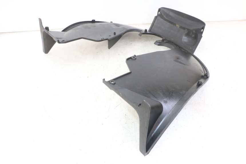 photo de PASSAGEM DA RODA DIANTEIRA PIAGGIO MP3 LT 300 (2010 - 2016) - Detalhe da peça