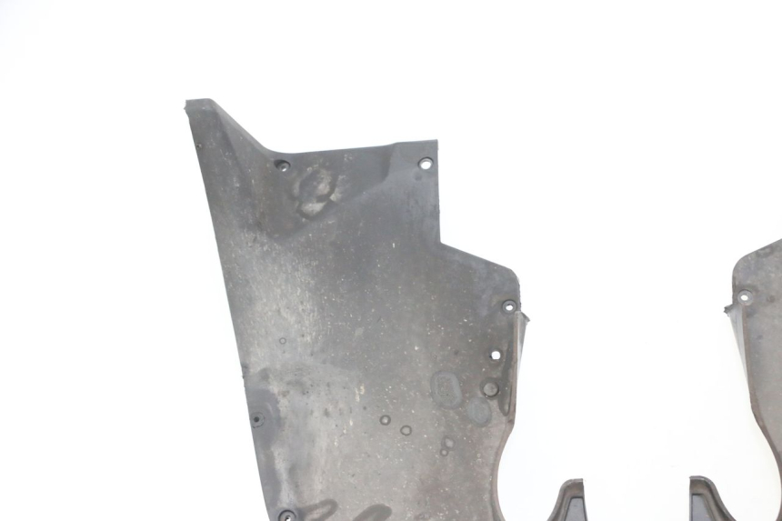 photo de PASSAGEM RODA DIANTEIRA PIAGGIO MP3 LT 400 (2007 - 2012) - Detalhes característicos