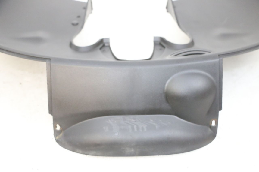 photo de PASSAGEM DA RODA DIANTEIRA PIAGGIO MP3 RL 250 (2006 - 2010) - Pontos de fixação