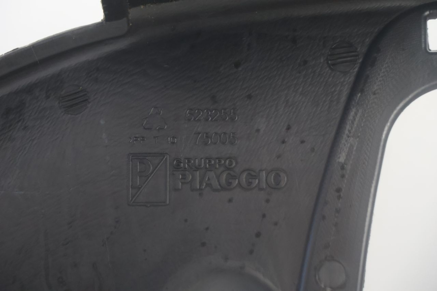 photo de PASSAGEM DA RODA DIANTEIRA PIAGGIO MP3 500 (2016 - 2018) - Estado da superfície