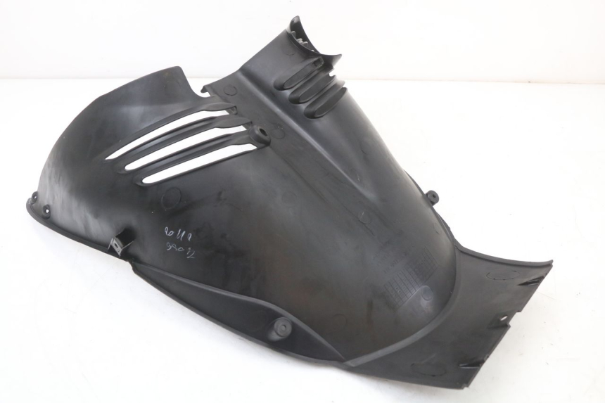 photo de PASSAGEM RODA DIANTEIRA HONDA PCX (JF28) 125 (2009 - 2011) - Outro ângulo de visão