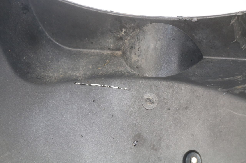 photo de PASSAGEM DA RODA DIANTEIRA APRILIA SR 2T 50 (2012 - 2017) - Detalhe da peça