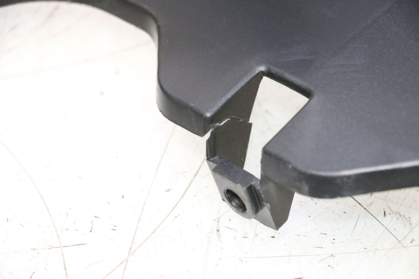 photo de PASSAGEM DA RODA DIANTEIRA APRILIA SR MOTARD 50 (2012 - 2018) - Detalhe da peça
