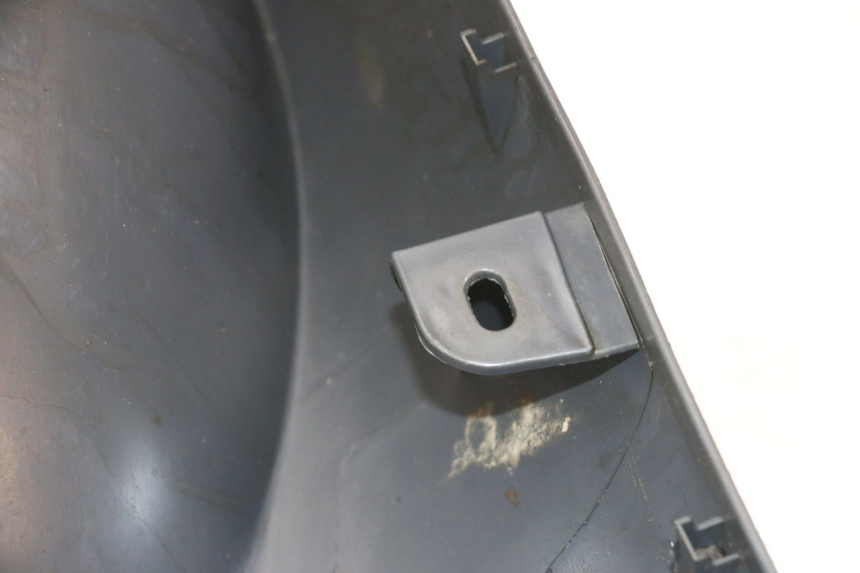 photo de PASSAGEM DA RODA DIANTEIRA PIAGGIO SUPER LX 125 (2000 - 2003) - Detalhe da peça